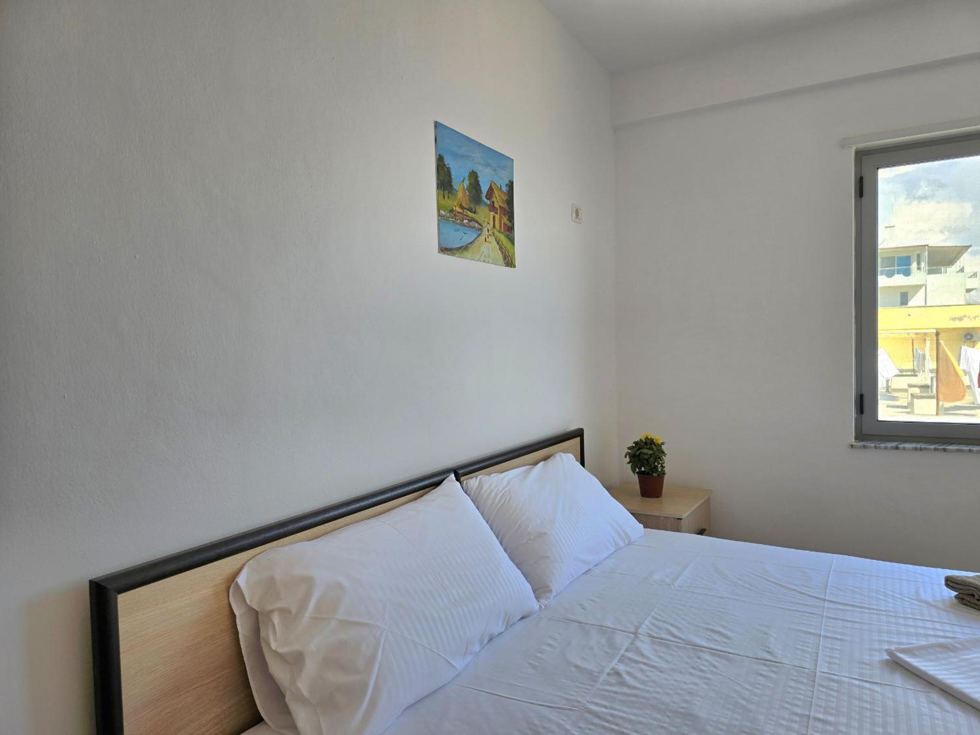 Sea View Apartments In Дуррес Екстер'єр фото