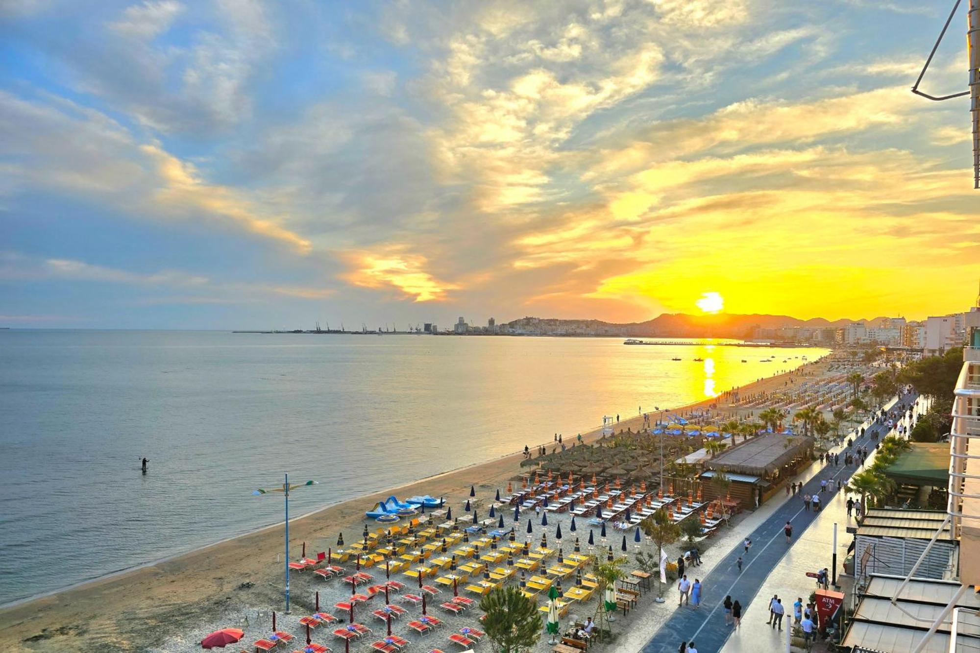 Sea View Apartments In Дуррес Екстер'єр фото