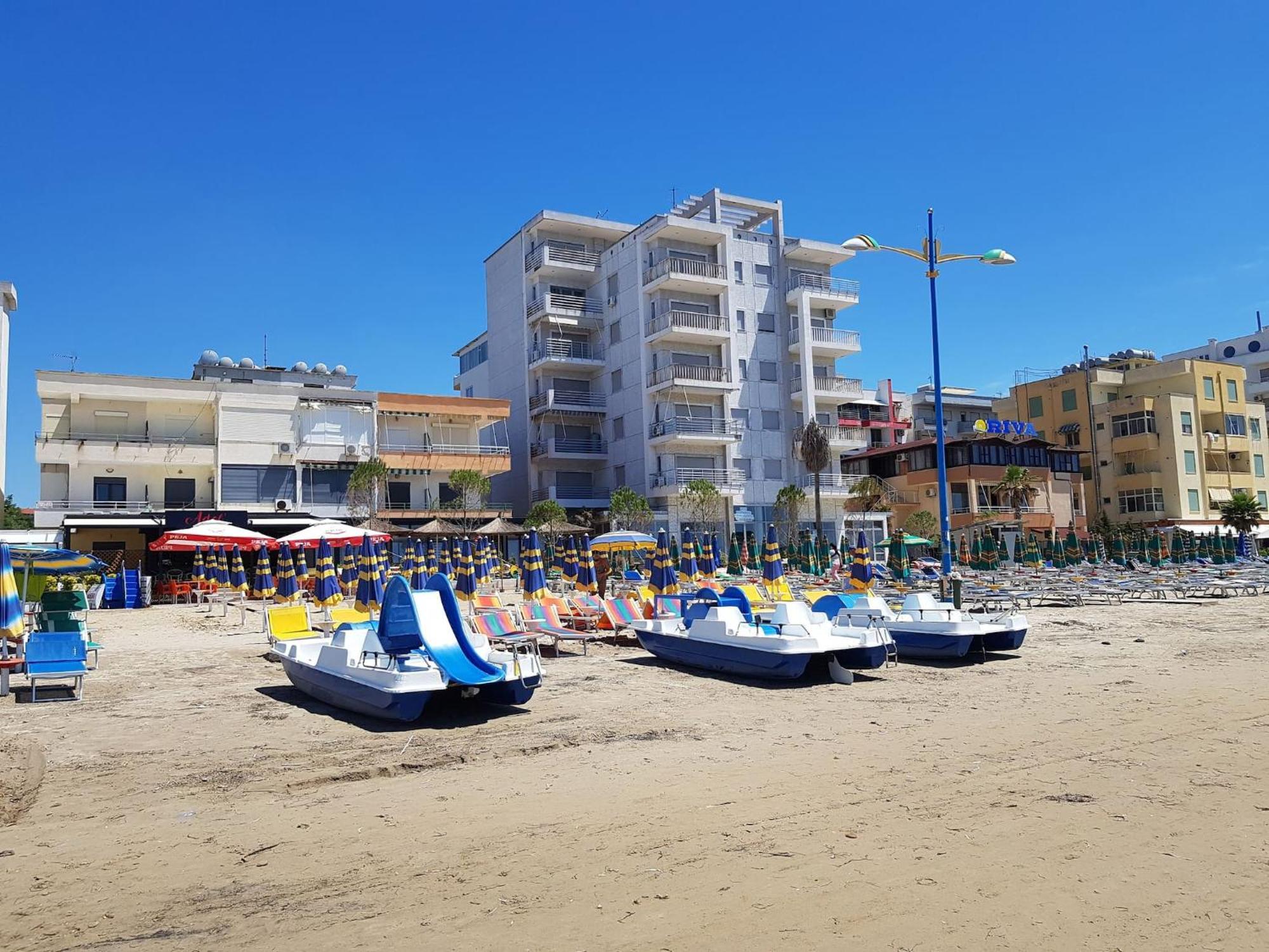 Sea View Apartments In Дуррес Екстер'єр фото