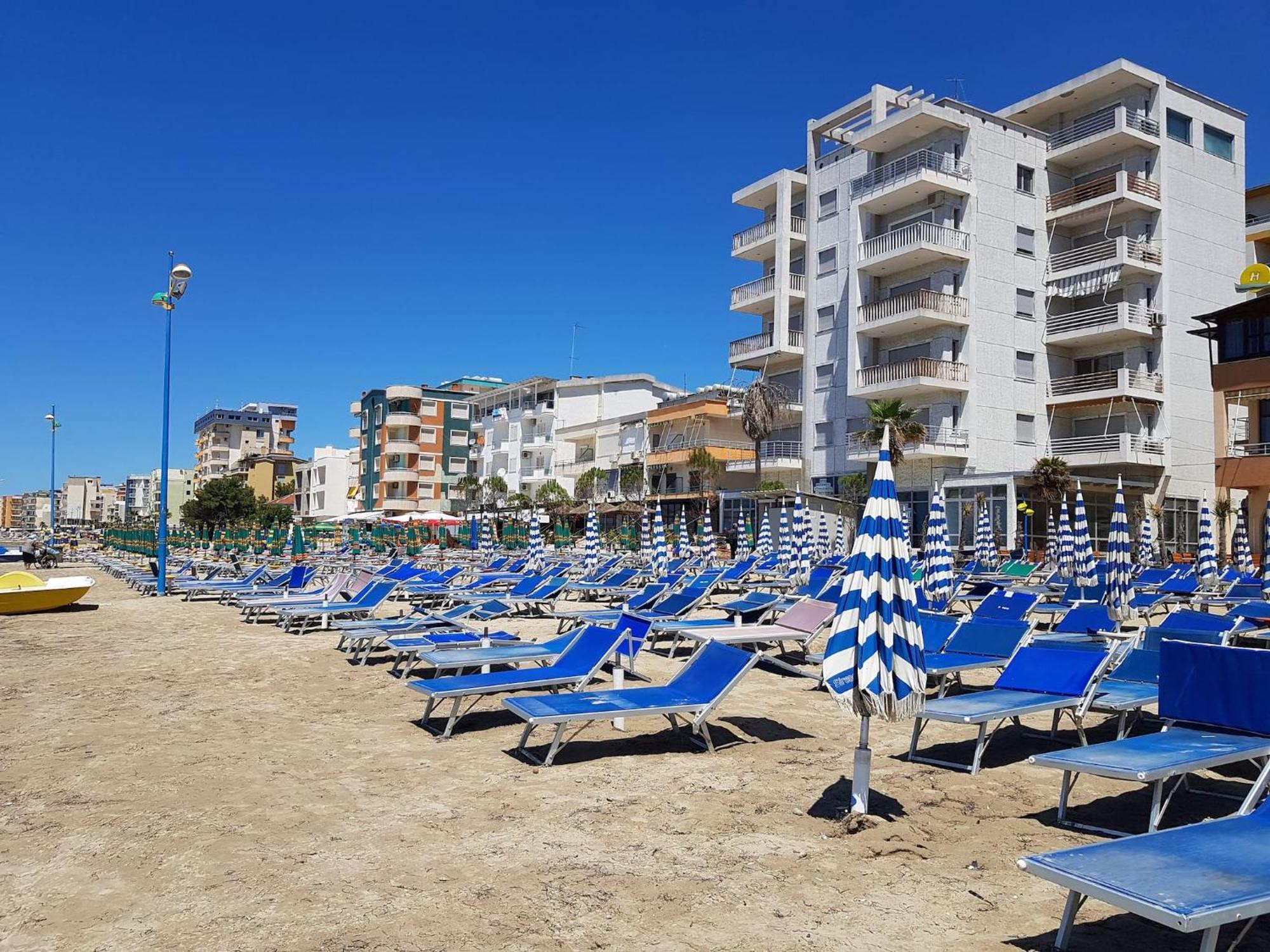 Sea View Apartments In Дуррес Екстер'єр фото