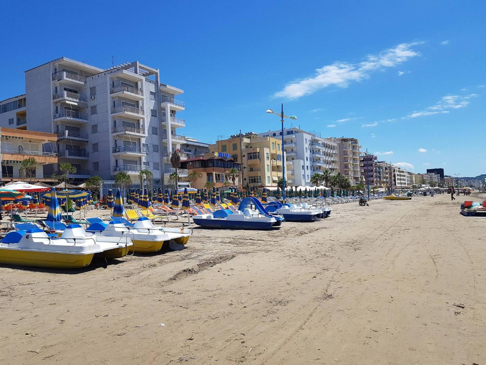 Sea View Apartments In Дуррес Екстер'єр фото