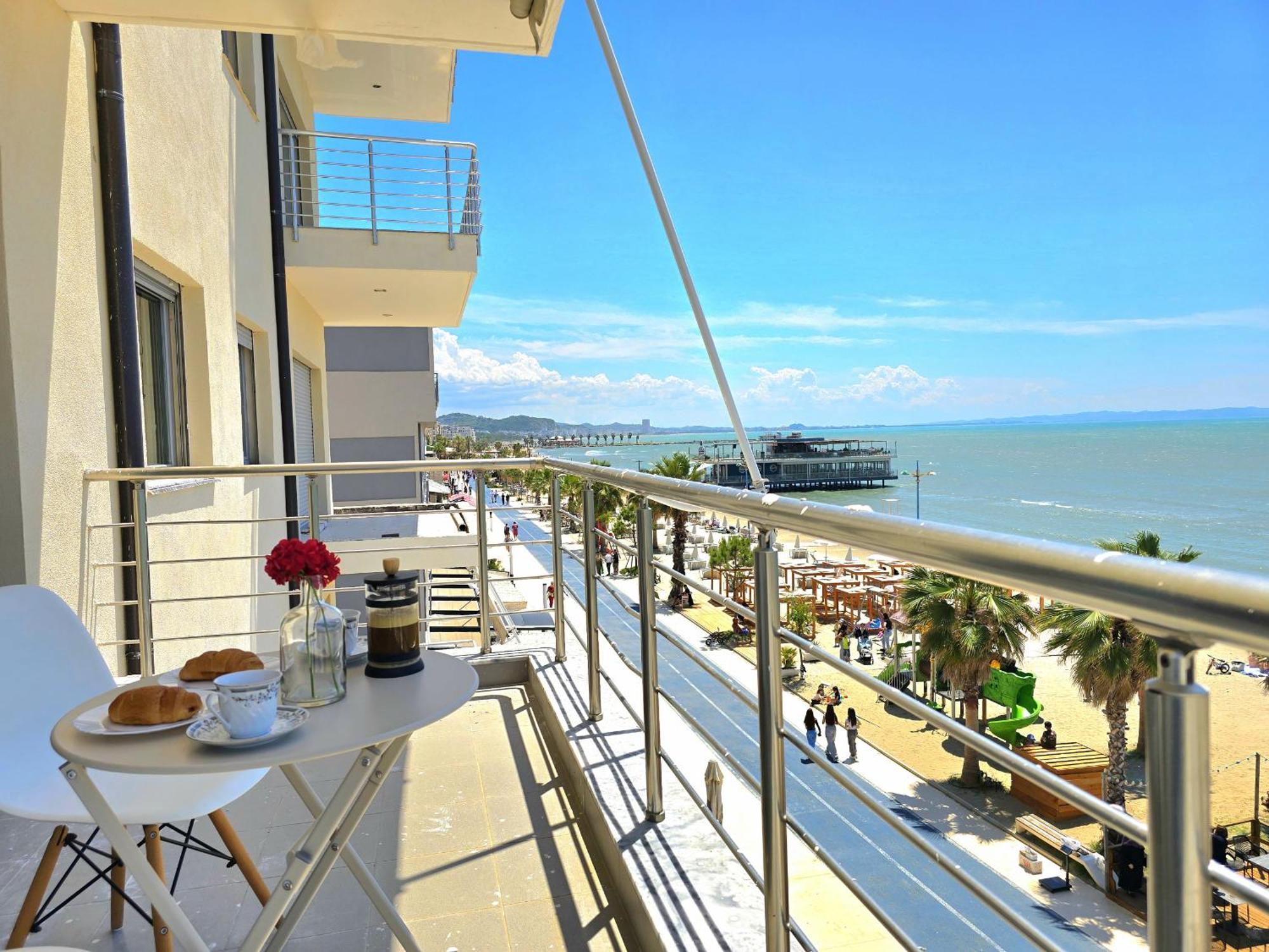 Sea View Apartments In Дуррес Екстер'єр фото